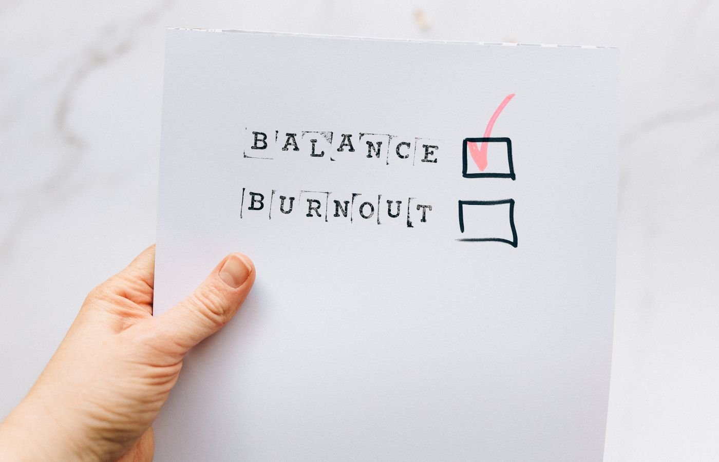 Checklist for a midweek reset routine on Wednesdays to prevent burnout